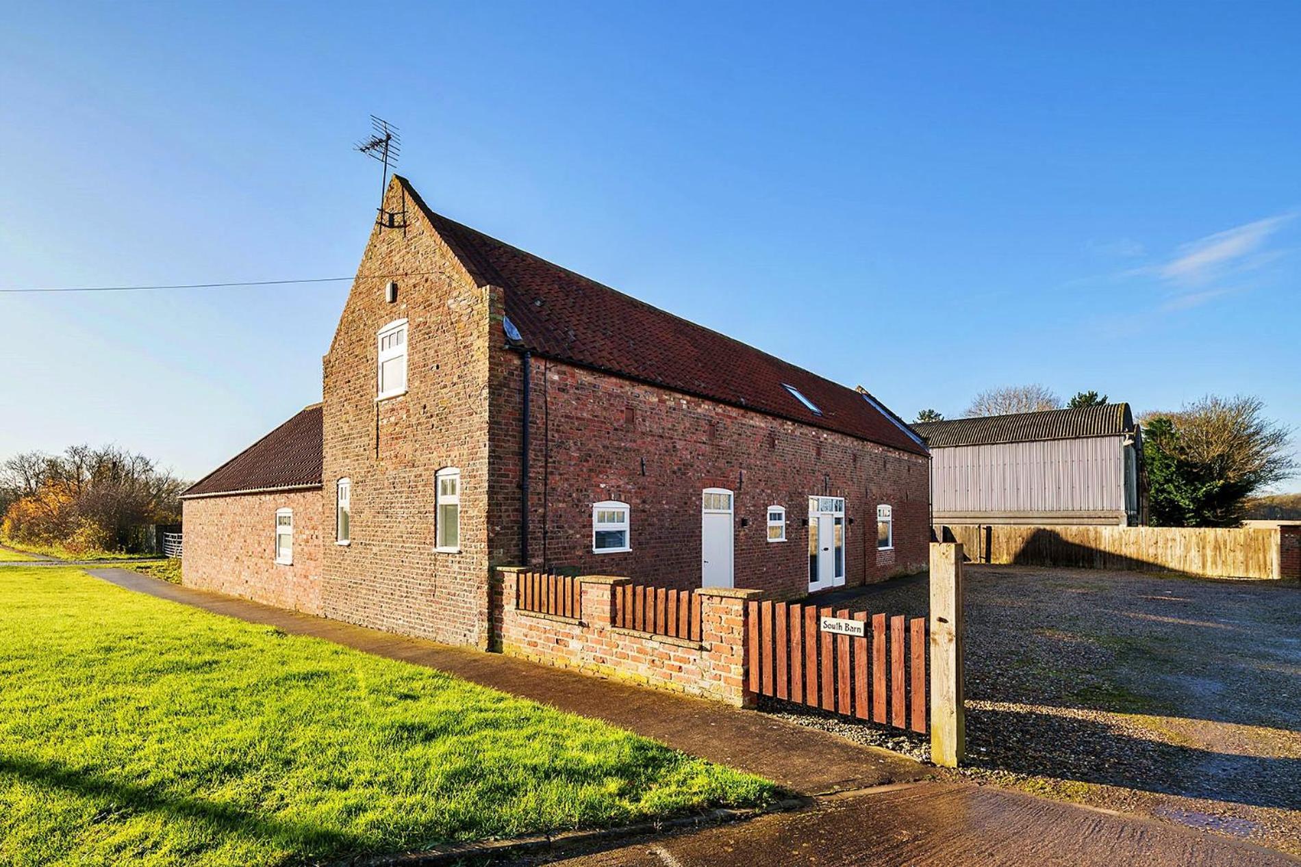 Finest Retreats - South Barn Villa Winestead Exteriör bild